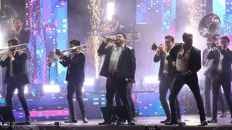 La Adictiva engalana Fiestas de Santa Ana 2025